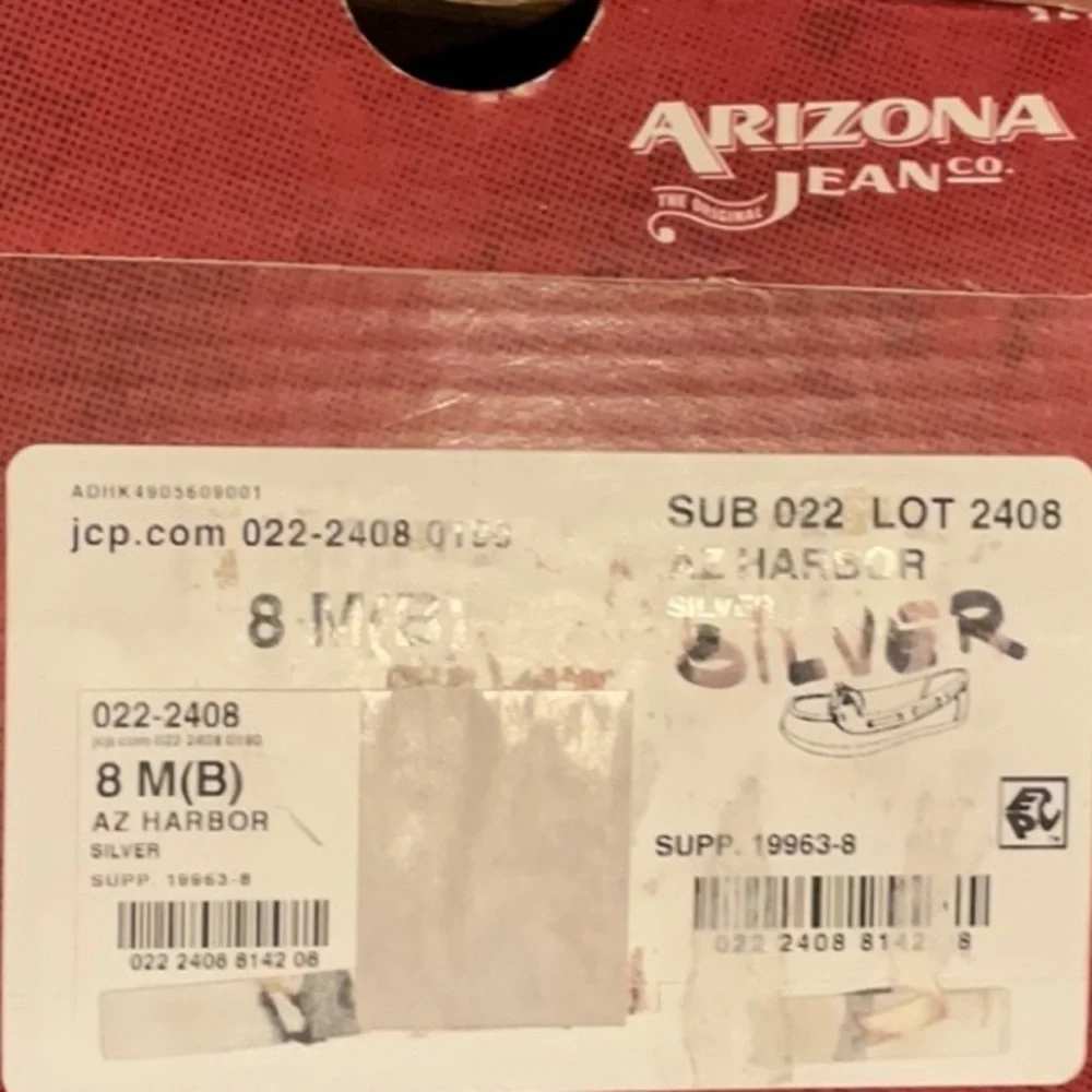 NIB ARIZONA SILVER GLITTER LOAFER IN SIZE 8 MEDIUM - Picture 6 of 8